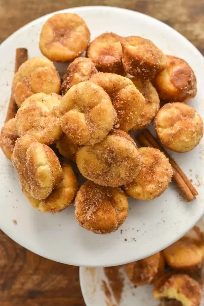 I have avoided donuts and churros for many years, being only too aware of the consequences of stuffing all that sugar and flour into my mouth.  It's a major pleasure to finally be able to eat churros and not have to pay that price of anxiety I used to feel, because these are Keto 2.0 Plus churros and as such are actually healthy and sugar free.