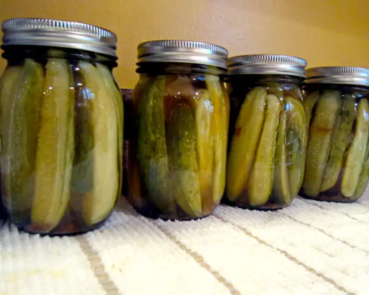 these jars of pickles are made with no sugar.  Sweet pickles without sugar, what a concept.  I love them that way.  Use them in almost all my salads, from egg to tuna to potato and beyond