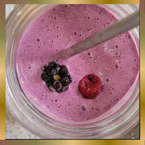 Electrolyte balance: Avocados are rich in potassium and sodium, which are important for maintaining electrolyte balance in the body.